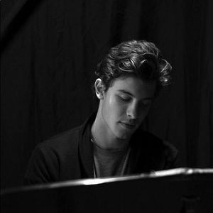 Meet your Posher, Roxana